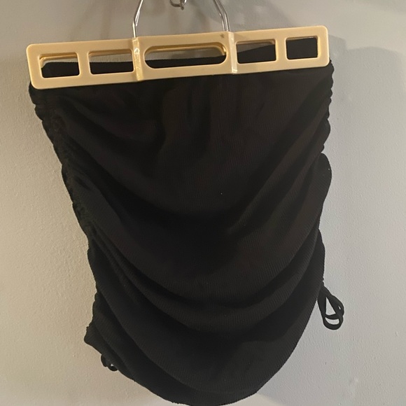 Very cute Amazon tight mini skirt only worn once!!! - Picture 3 of 4